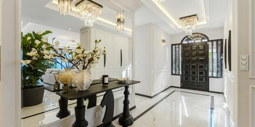 Luxury 4 Bedroom Villa - San Eugenio Alto