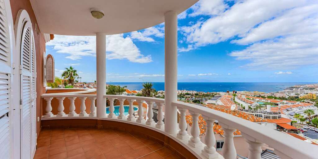 5 Bedroom Villa - San Eugenio Bajo