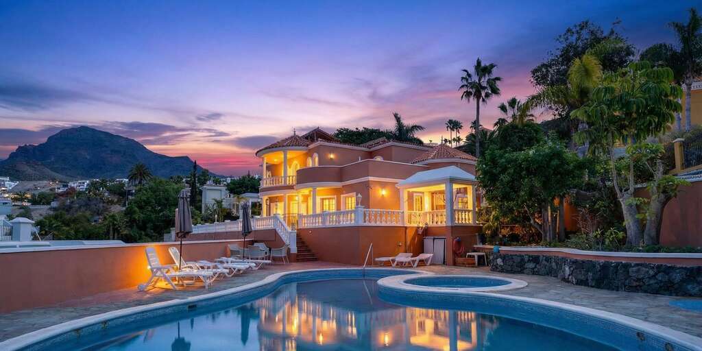 5 Bedroom Villa - San Eugenio Bajo