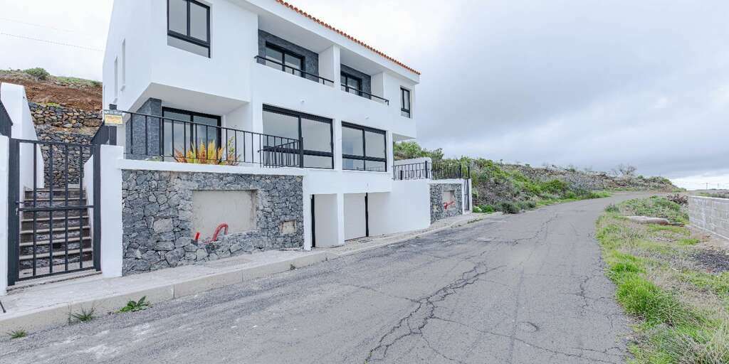 3 Bedroom Townhouse - Vilaflor