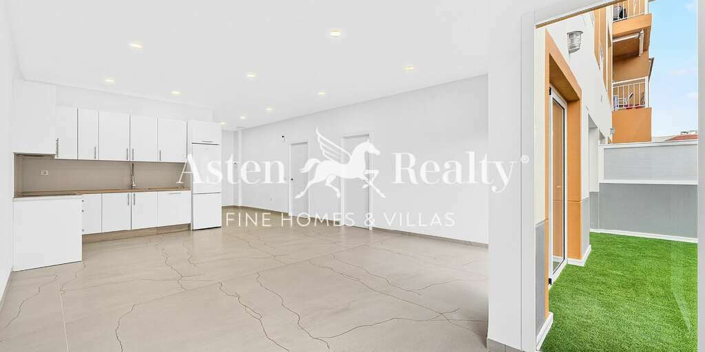 2 Bedroom Apartment - Callao Salvaje - Un Posto al Sole