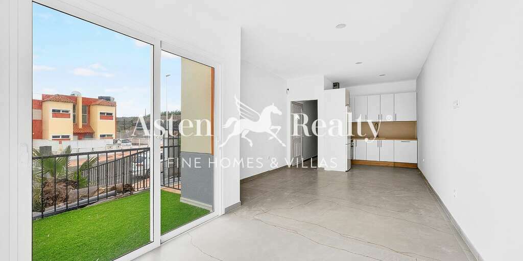 1 Bedroom Apartment - Callao Salvaje - Un Posto al Sole