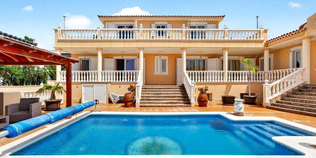 14 Bedroom Villa - Playa Paraíso