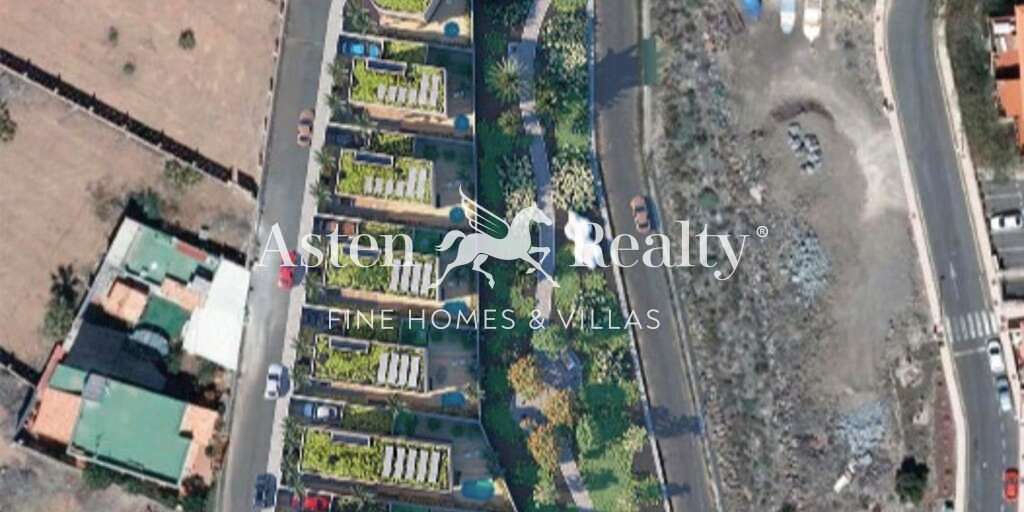 Land - Playa San Juan