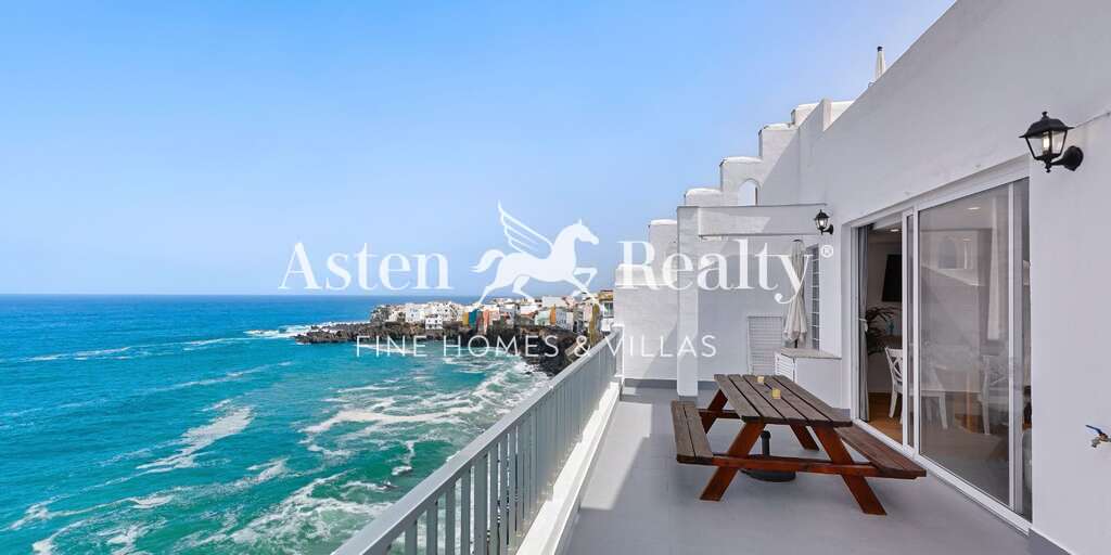 Seafront 4 Bedroom Penthouse - Puerto de la Cruz